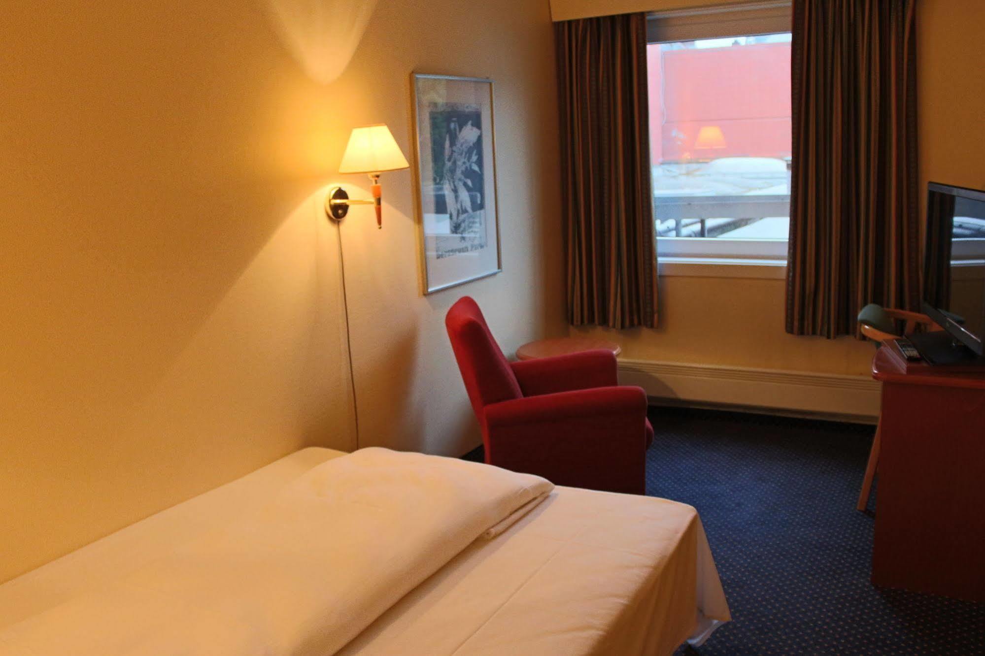 Thon Partner Hotel Backlund Levanger Exterior foto